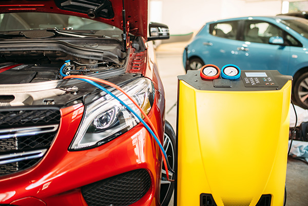What Makes R-1234yf Refrigerant Different For Your Car A/C Repair and Service? | West Seattle Autoworks